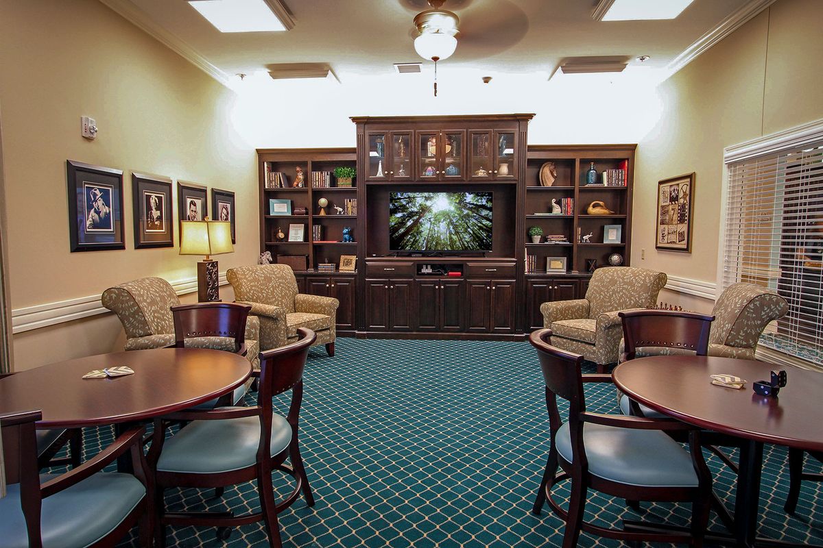 Benton House Of Raymore