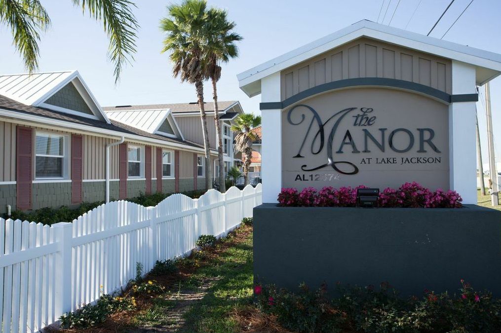 The Manor at Lake Jackson