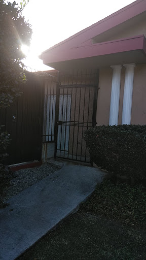 Colonial Care Center - Long Beach