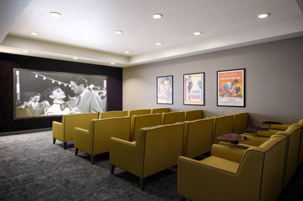 Regency Palms Senior Living Colton
