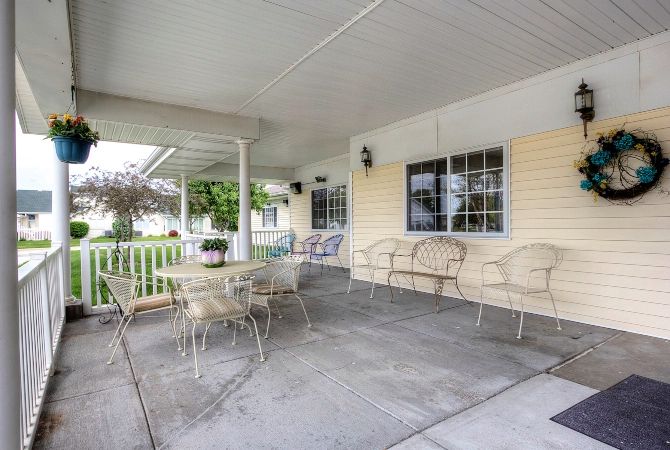 Cottonwood Place