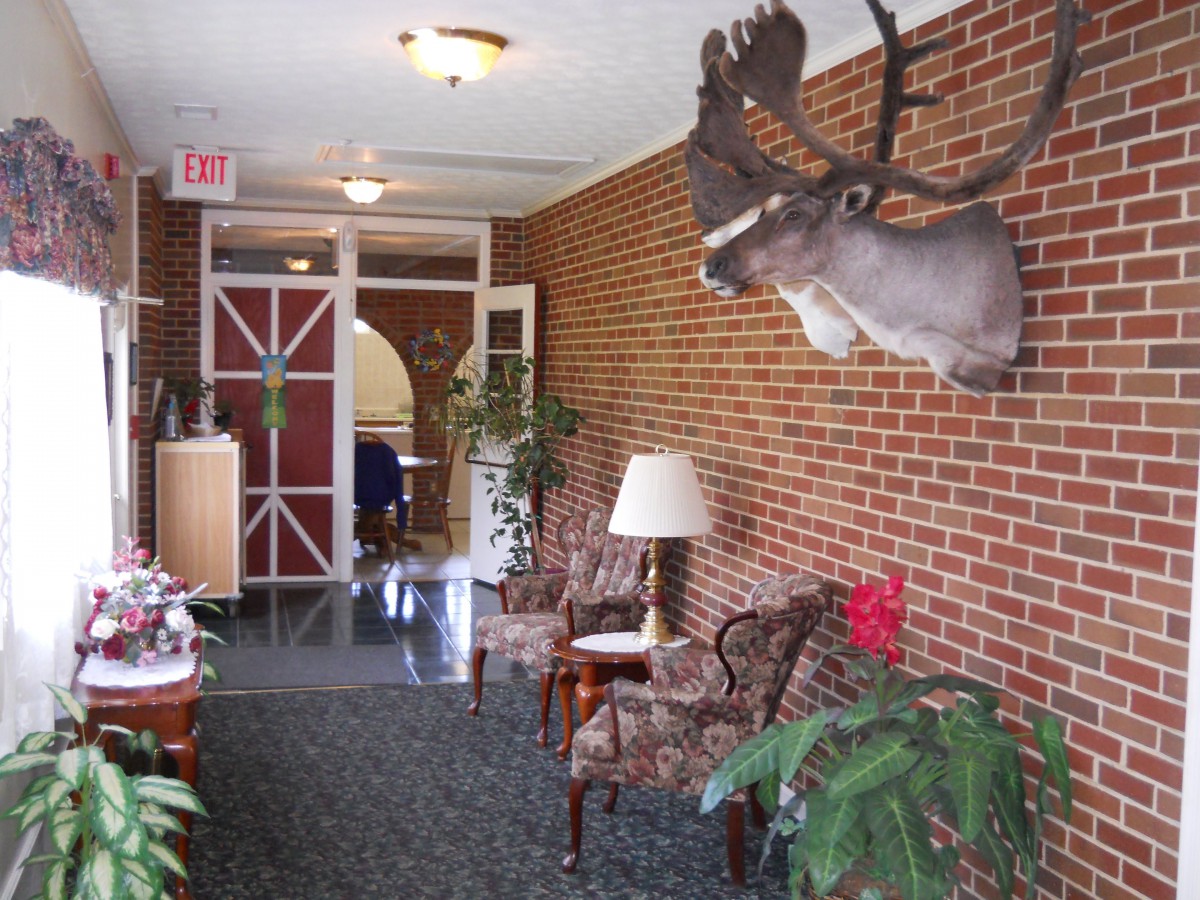 Oak Grove Manor