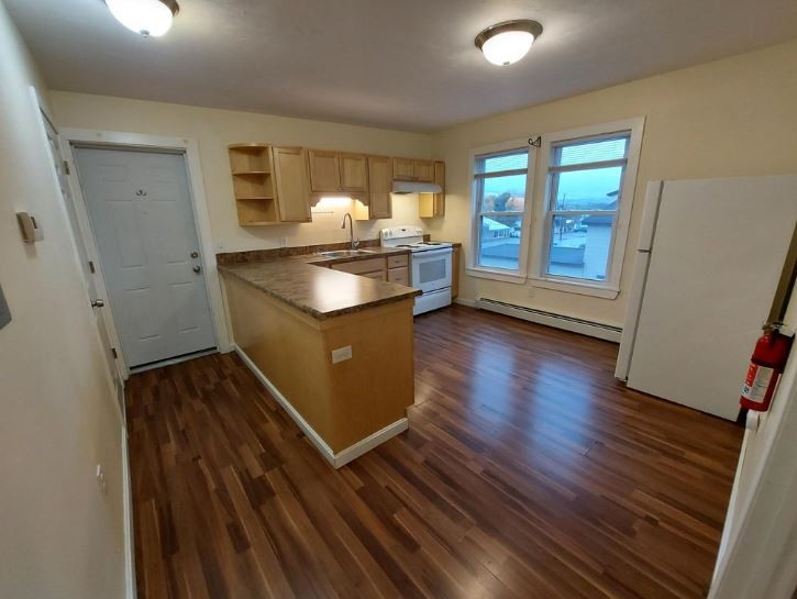 Pinecrest Apartments