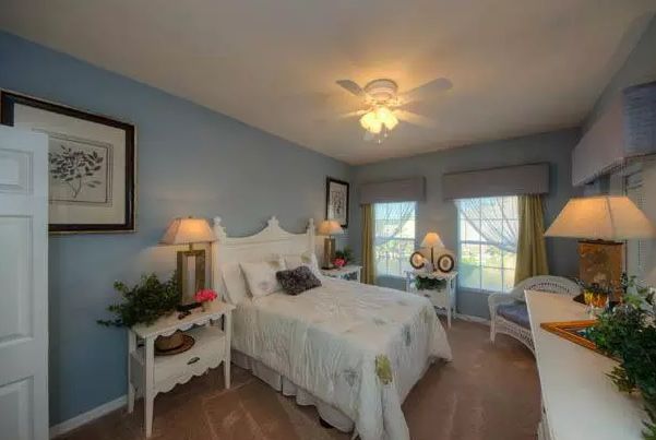 Aston Gardens At Pelican Pointe
