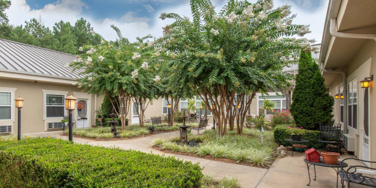 Benton House of Newnan Lakes