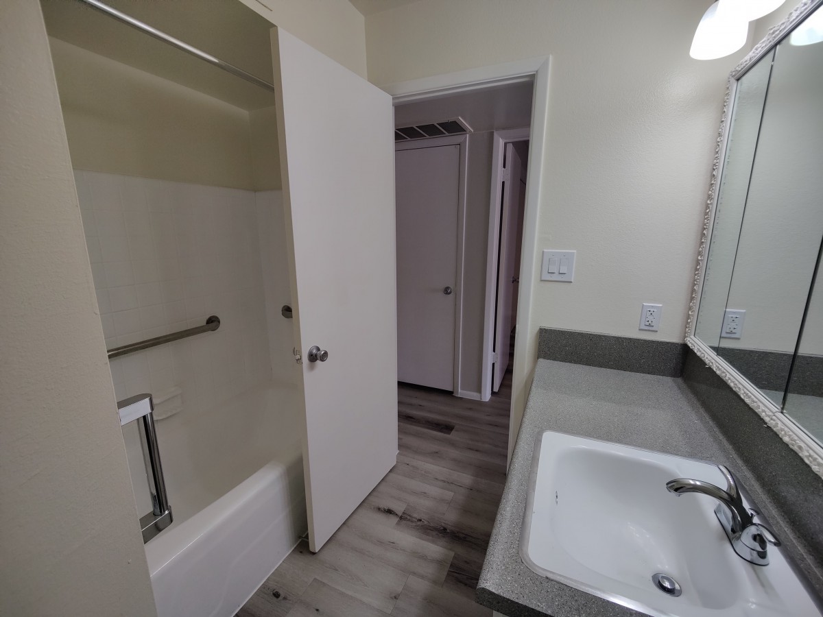 Albany Apartments