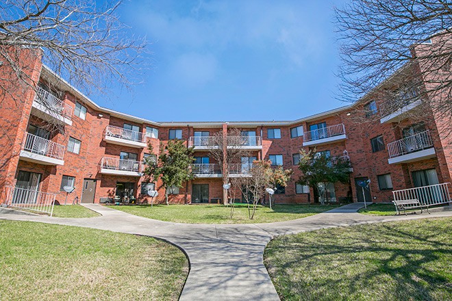 Guadalupe River Plaza
