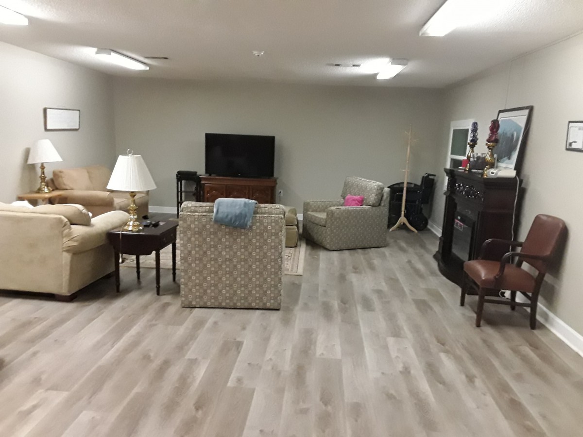 Reeves Manor LLC