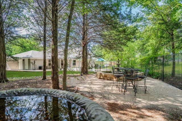 Silver Leaf Assisted Living - Denison