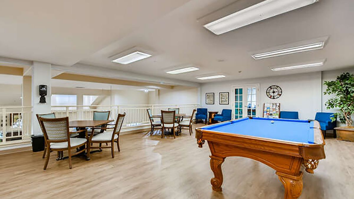 Holiday Dogwood Estates