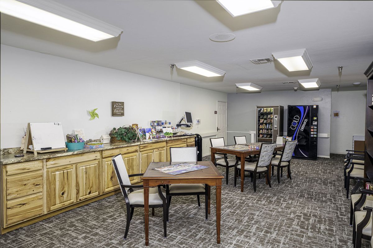 Willowood At Mustang Senior Living