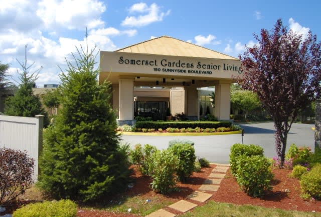 Somerset Gardens by Chelsea Senior Living