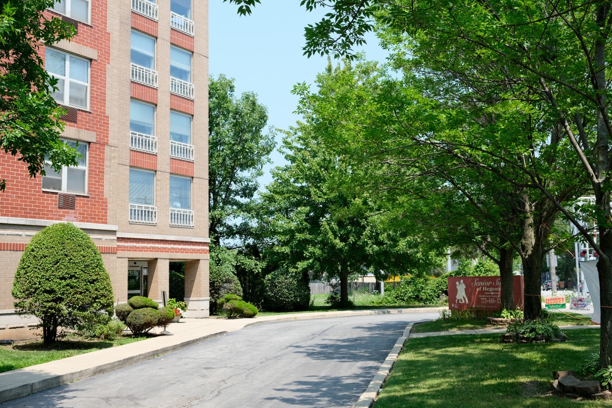 Senior Suites Hegewisch