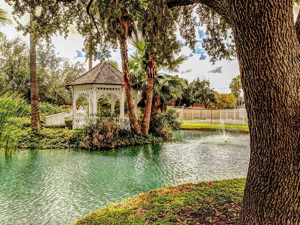 Holiday Heritage Village