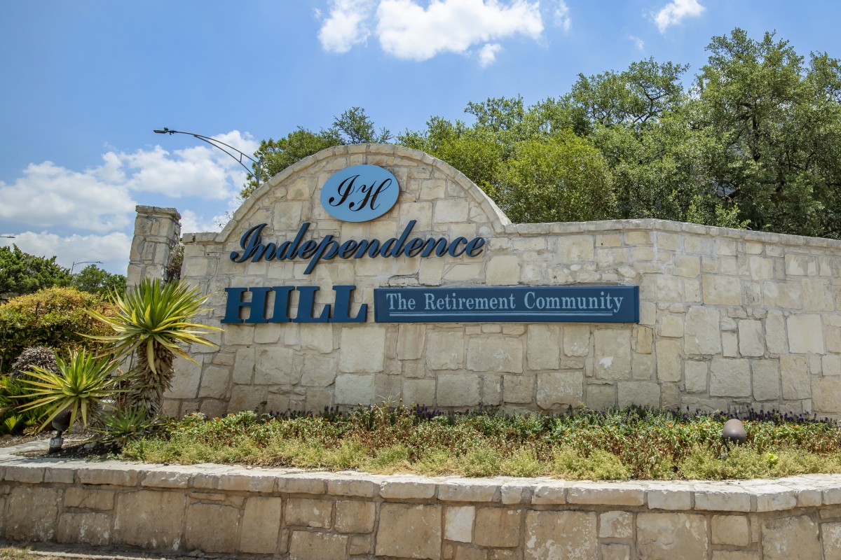 Entrance sign for Independence Hill Retirement Community.