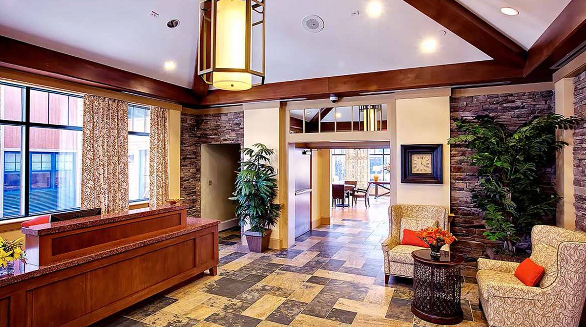 A welcoming and well-decorated lobby area with comfortable seating and stylish lighting.
