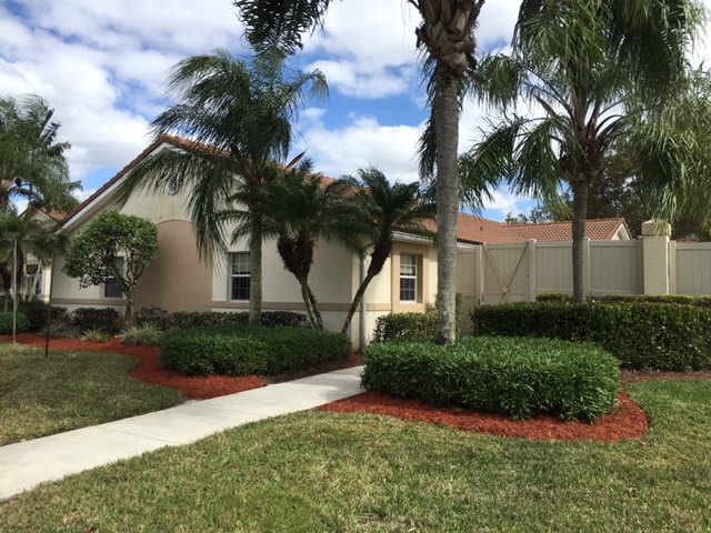 Arden Courts Of Lely Palms