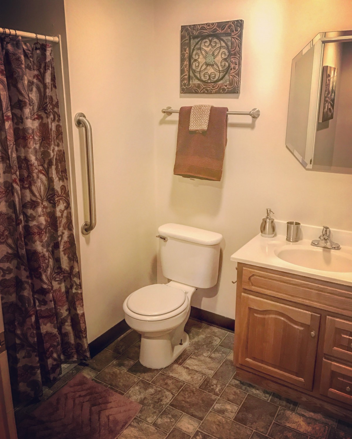 Twin Oaks at Metropolis Independent Living
