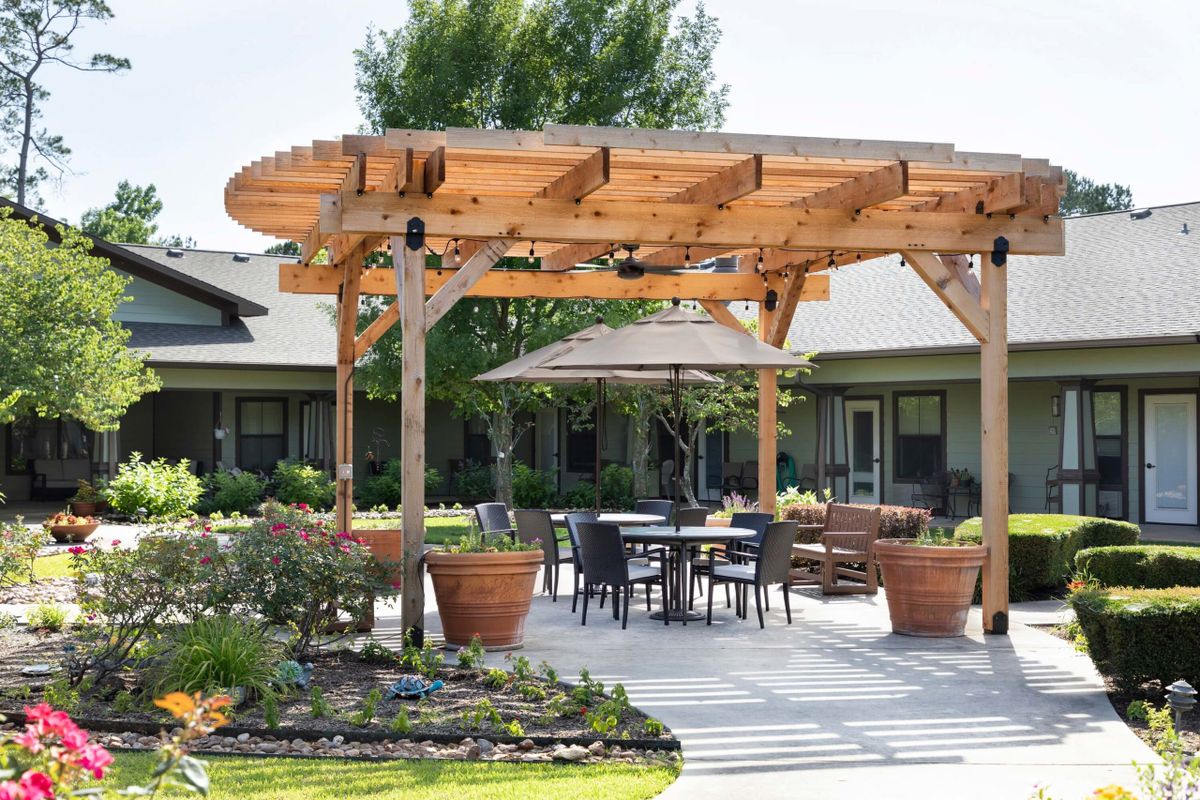 Heritage Oaks Assisted Living and Memory Care