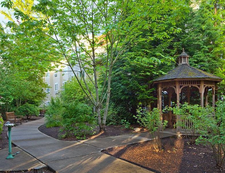 Rose Schnitzer Manor