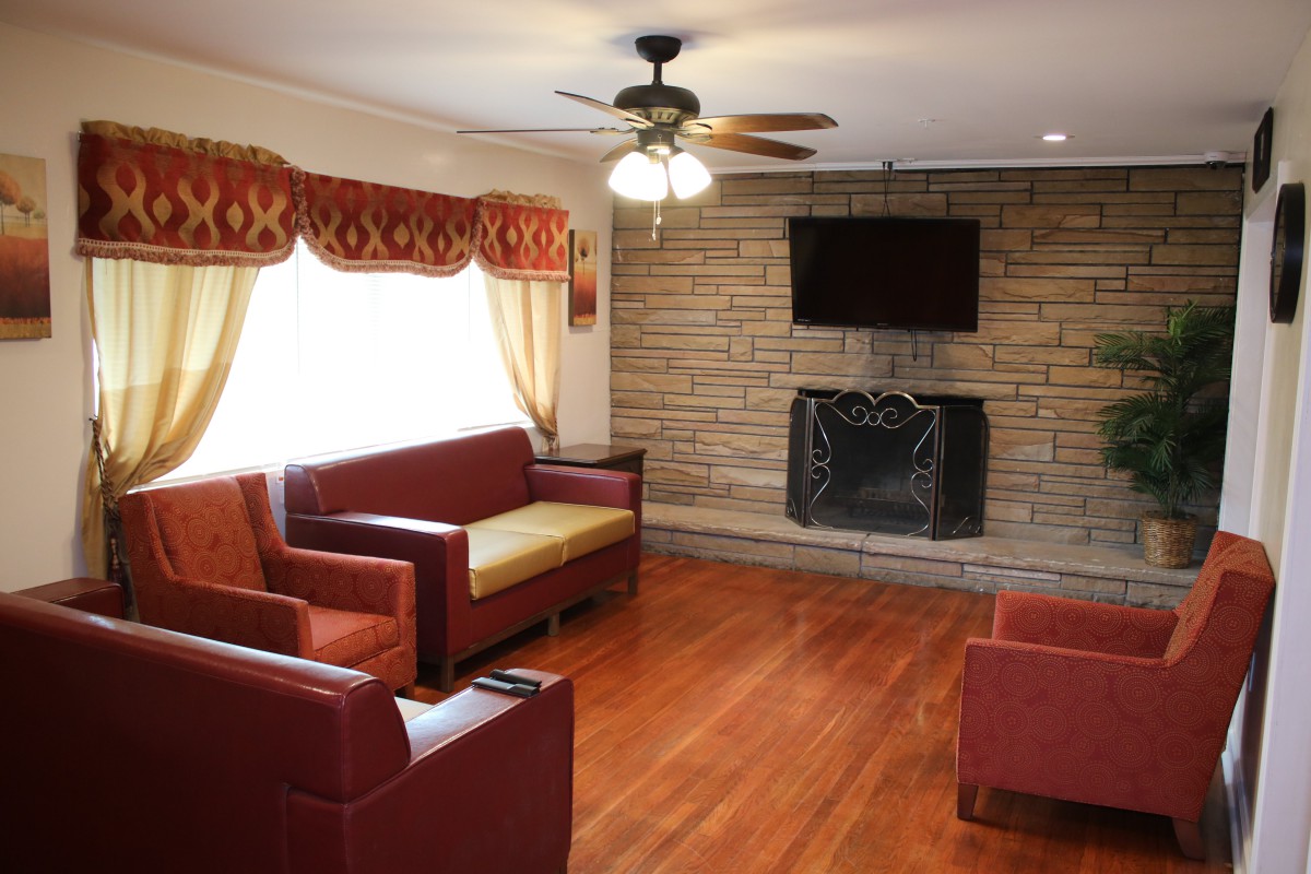 Hibiscus Manor