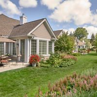 Highlands Of Lake Forest Place