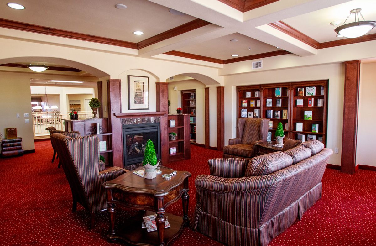 Estrella Estates Gracious Retirement Living