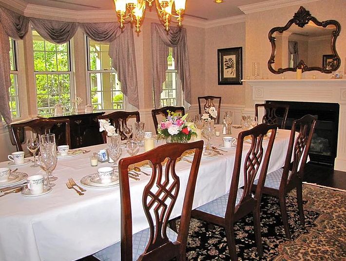 Grove Manor Estates