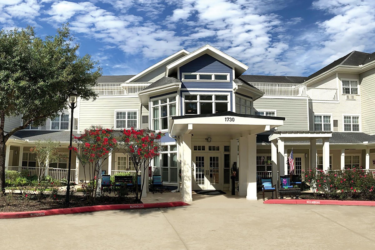 Reunion Court Of The Woodlands
