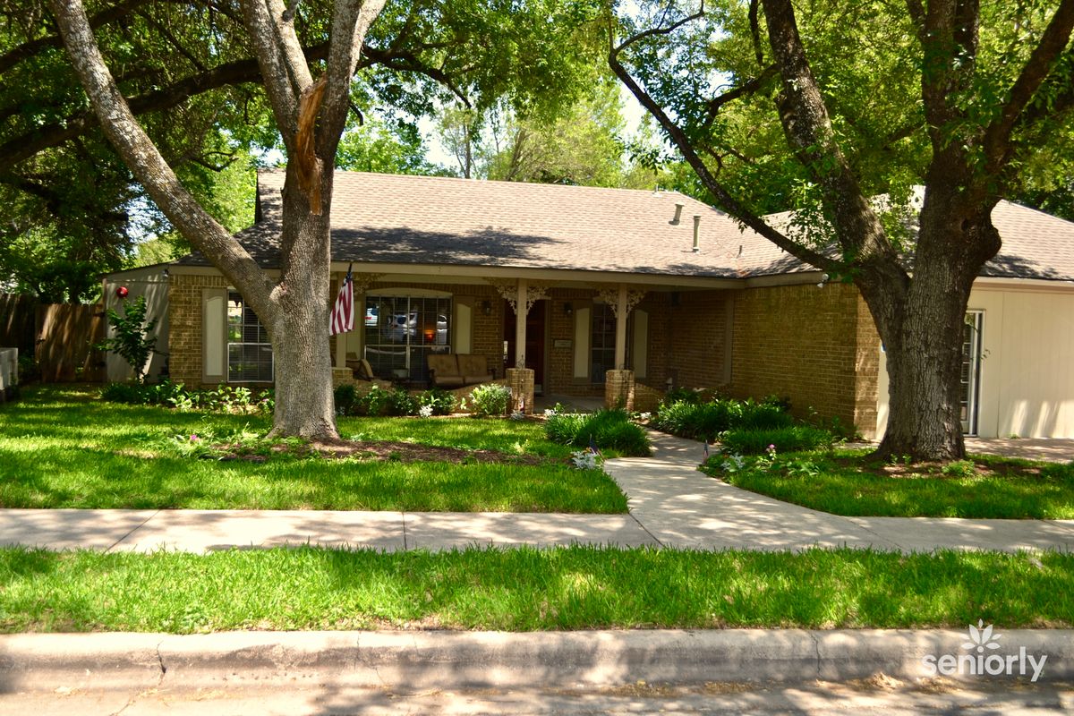 The Collinfield House