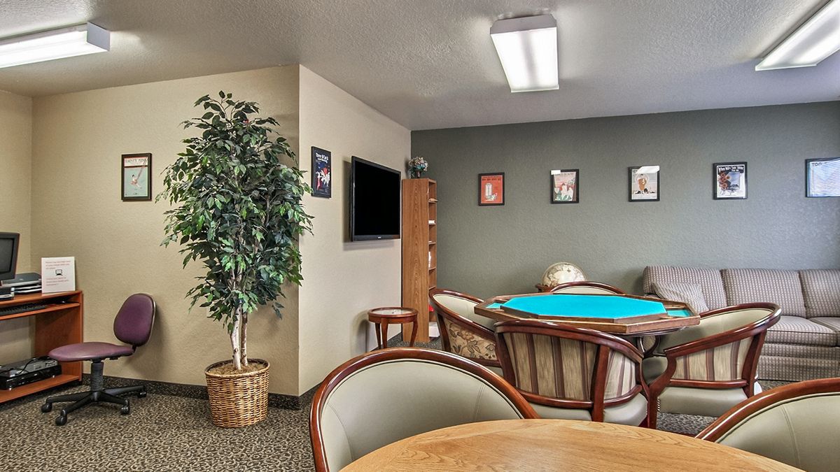 Holiday Montvale Estates