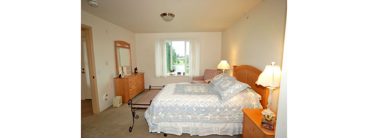 Colonial Harbor Gracious Retirement Living
