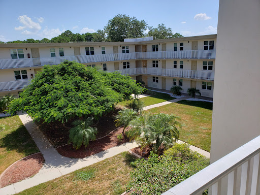 Grove City Manor