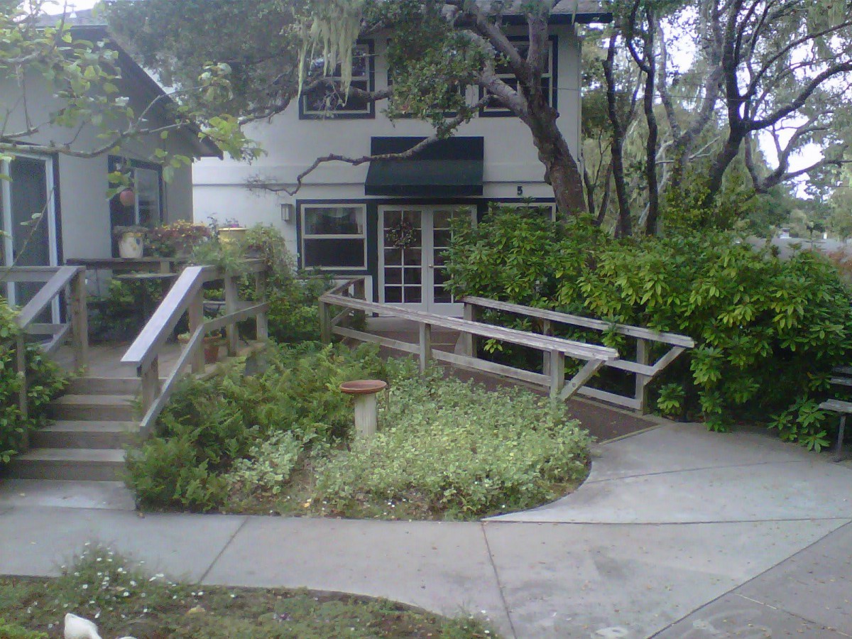 Del Monte Assisted Living & Memory Care