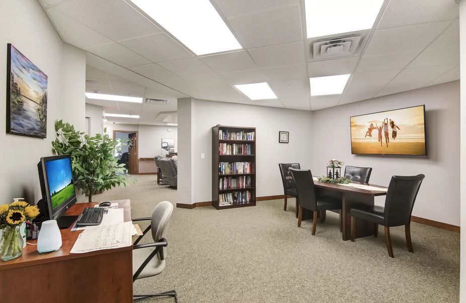 Suite Living Senior Care - North St. Paul