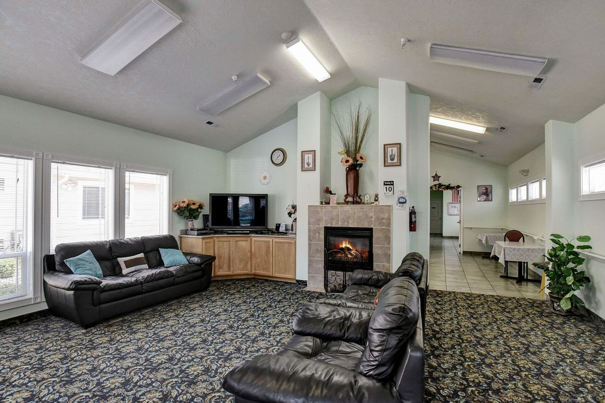 Tabor Crest Residential Care Community
