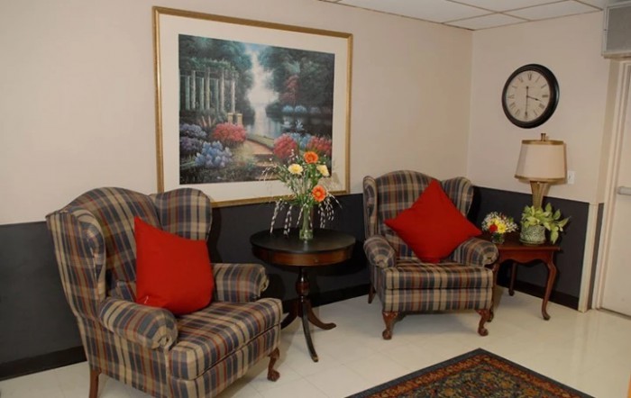 Pine Knoll Nursing & Rehab Center