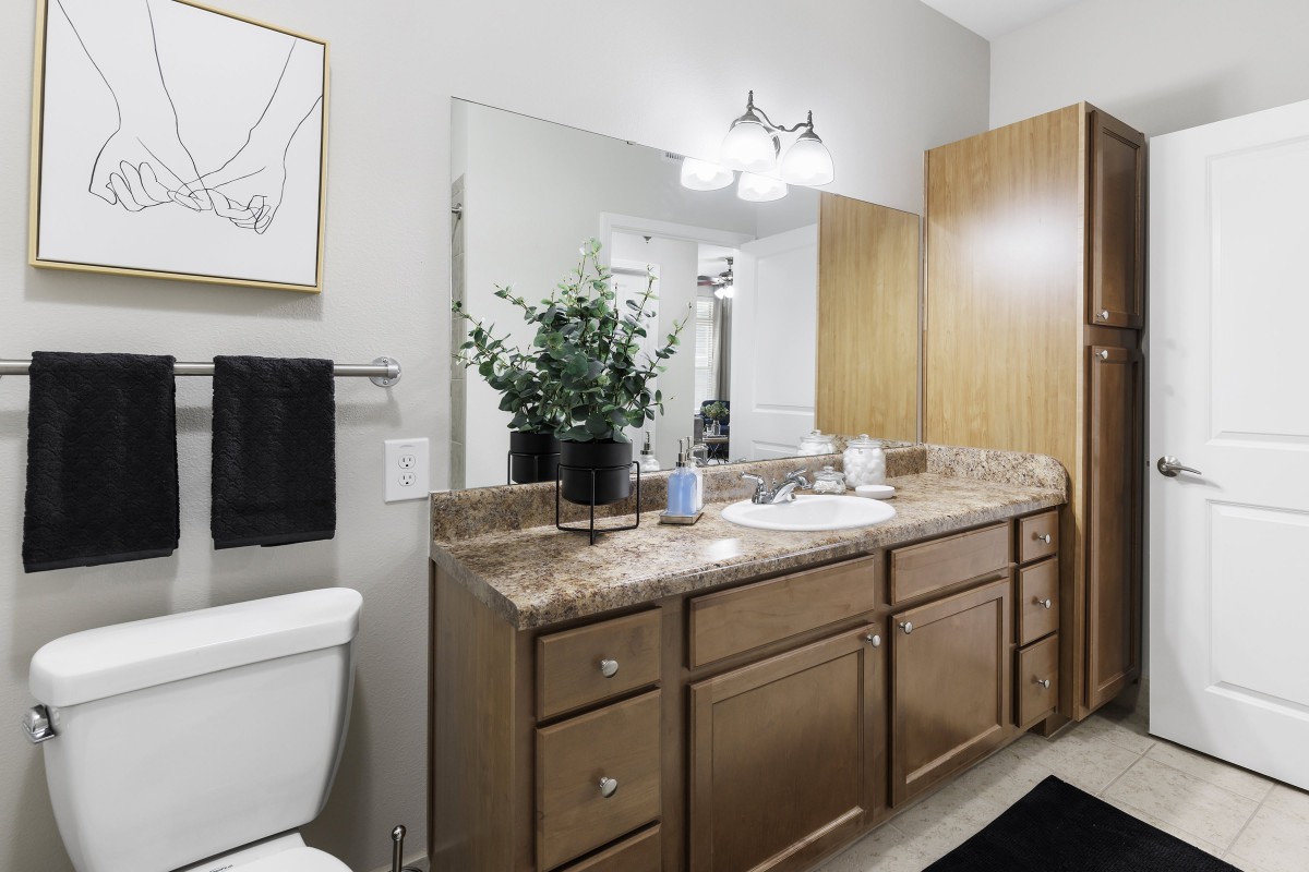 Overture Ridgmar  55 Apartment Homes