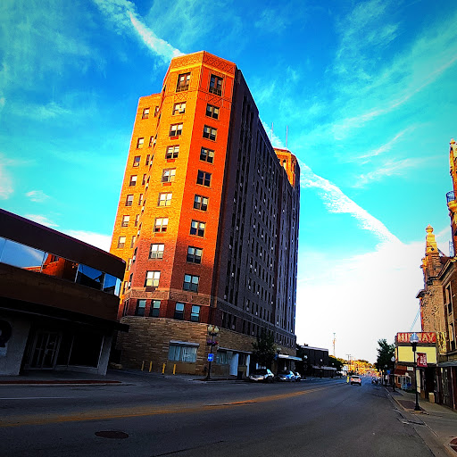 Faust Landmark Apartments