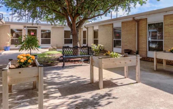 Retama Manor Nursing Center - Edinburg