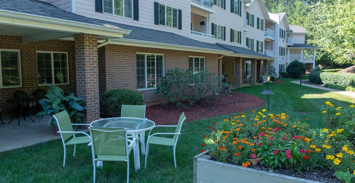 Holiday Creekside Terrace