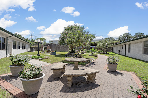 Oaks Nursing Center
