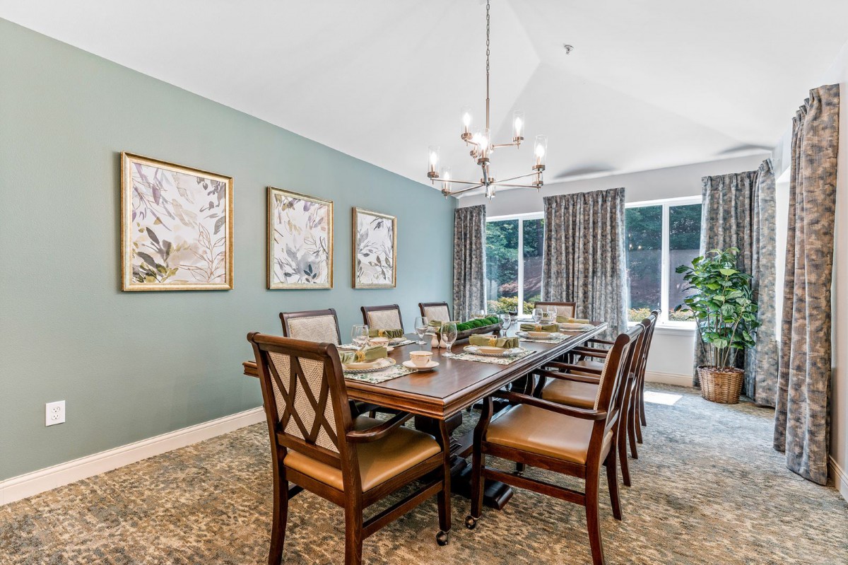 Jordan Oaks Gracious Retirement Living