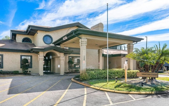 Island Lake Center