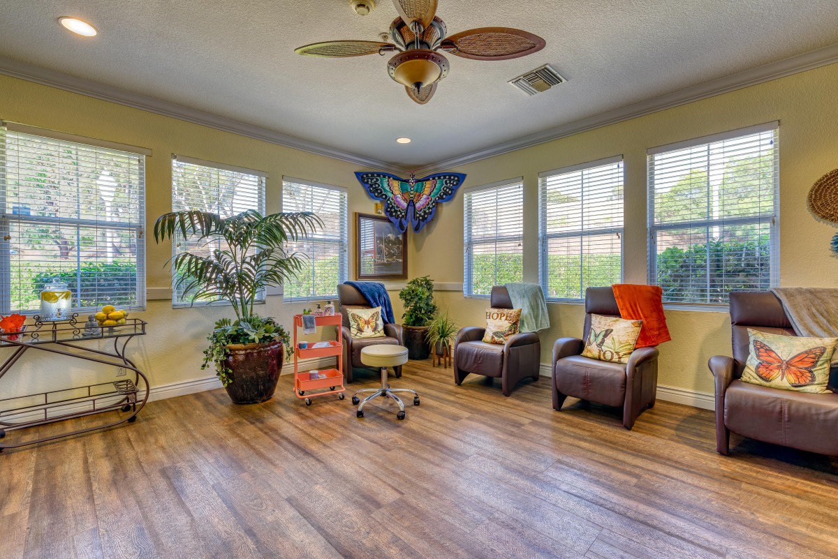 Pacifica Senior Living Newport Mesa