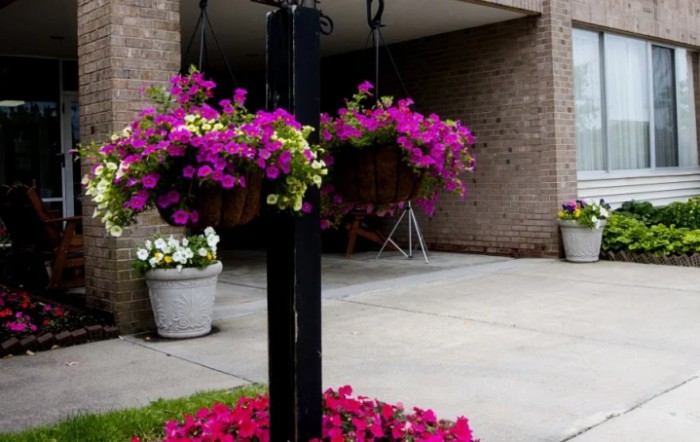 Crest Manor Living And Rehabilitation Center