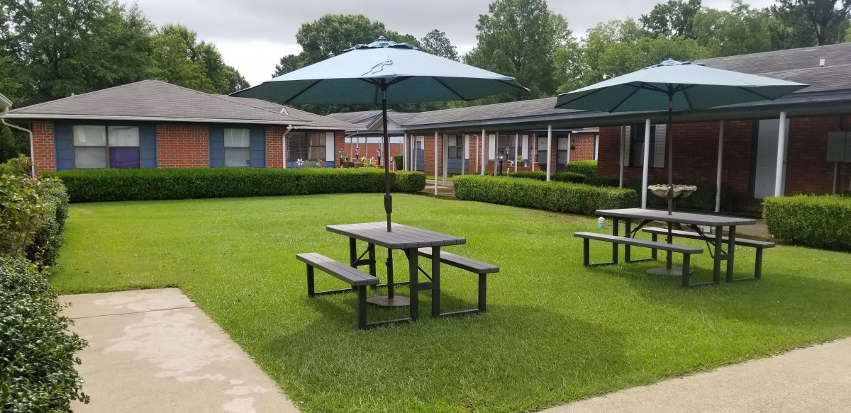 Colonial Lodge Senior Living