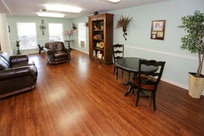 Northern Oaks Living & Rehabilitation Center