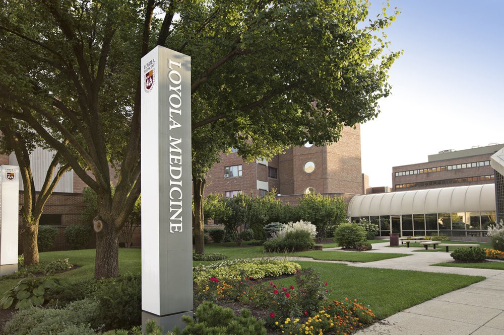 Loyola Medicine building surrounded by greenery.