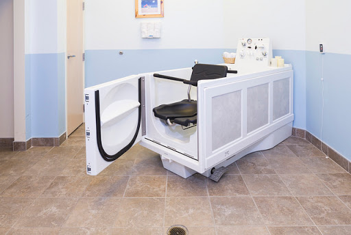 A specialized medical bath designed for therapeutic treatments.